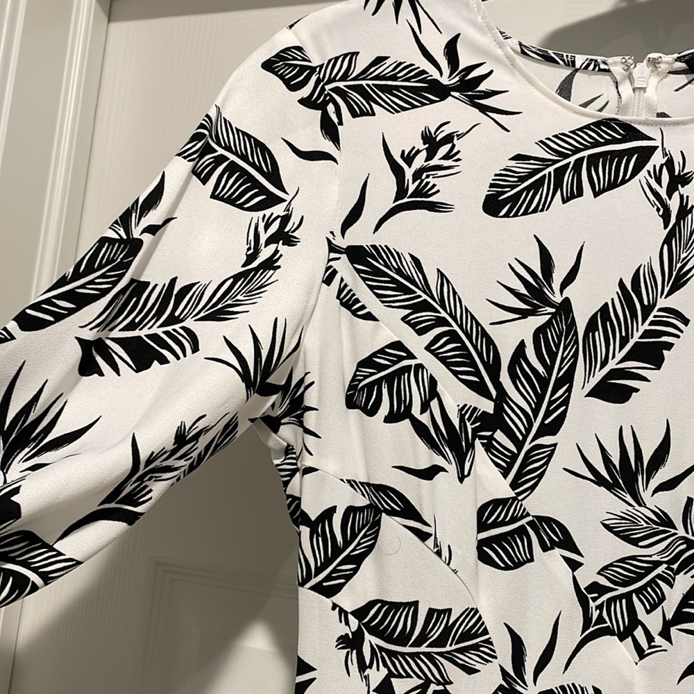 Jay Godfrey Dress "The Jean" Swing Dress Black White Feather Print Mini Size 4 - Picture 5 of 14